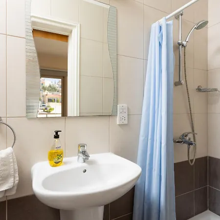 Panorama Tria Dhrousha