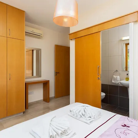 Panorama Tria Villa *