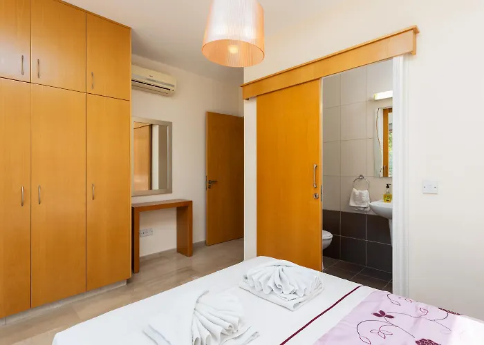 Panorama Tria Villa *